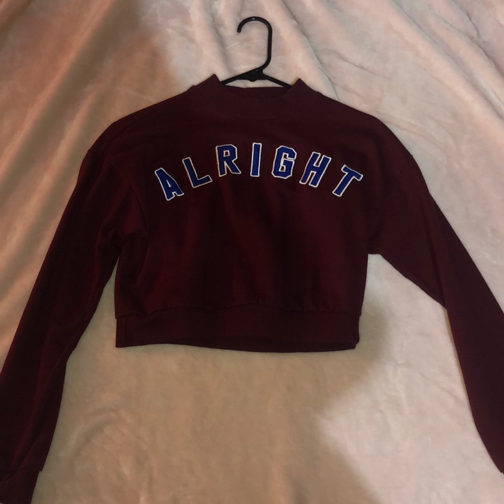 Cropt sweater